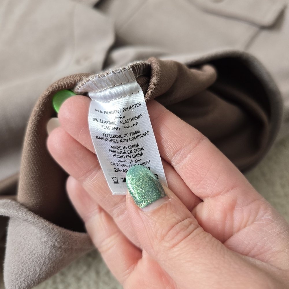 Lightweight Button Down Shacket - Picture 6 of 7